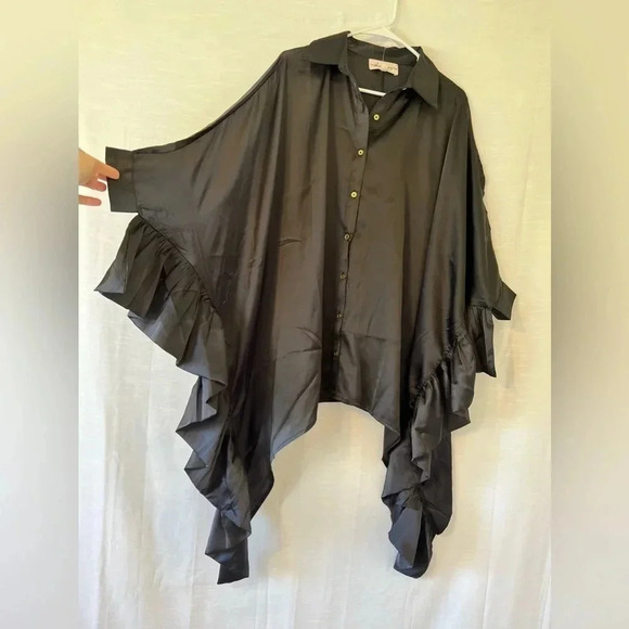 Wishing Waves Butterfly Blouse - Picture 2 of 11